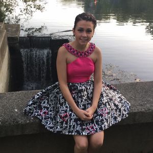 Meet your Posher, Chloe